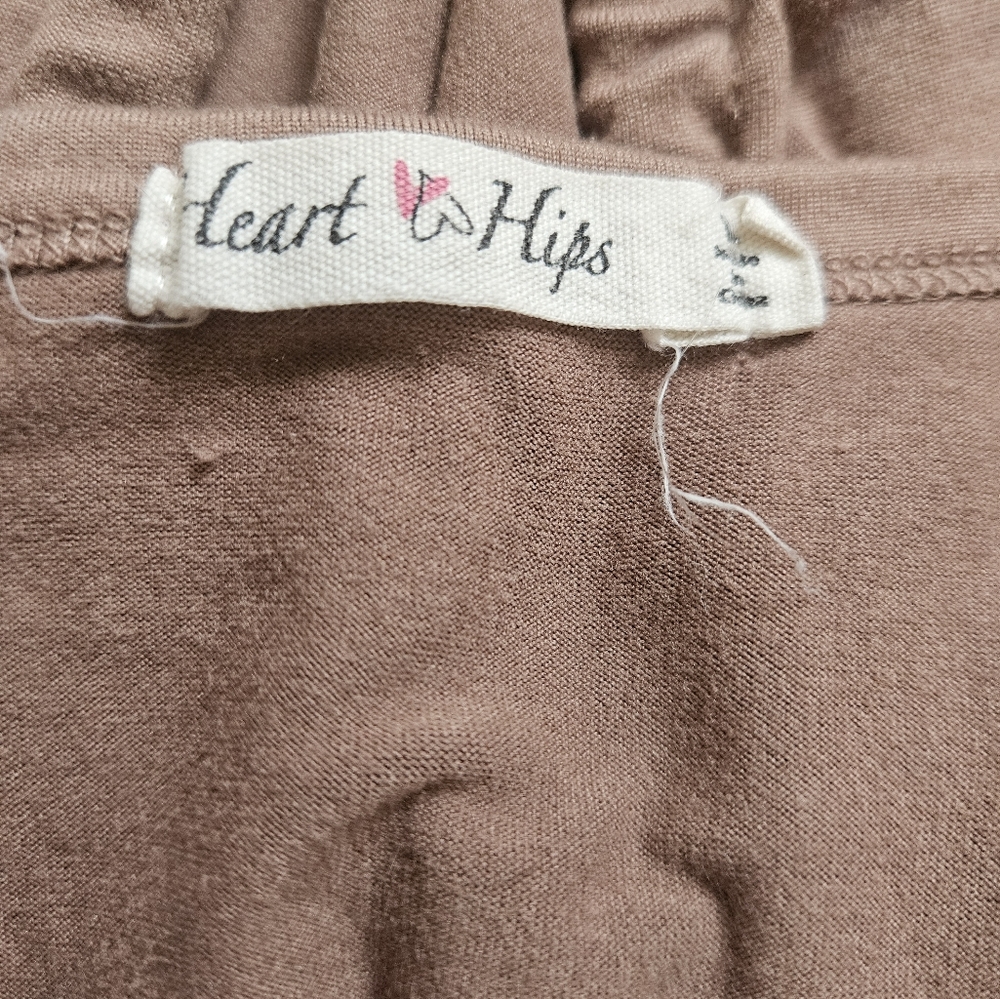4/$20- Crop open back long sleeve - Picture 2 of 4